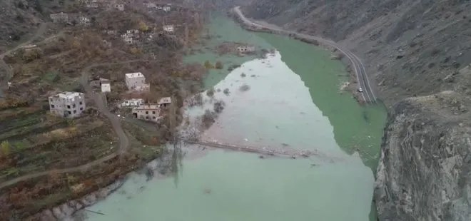 Yusufeli’nde tarihi köprü sular altında kaldı! 46 metreye yükseldi