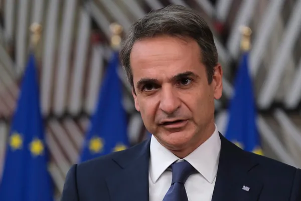 'Telefon dinleme' skandalı sonrası Yunanistan Başbakanı Kyriakos Miçotakis'e soğuk duş: 2023 planları suya düştü - 1