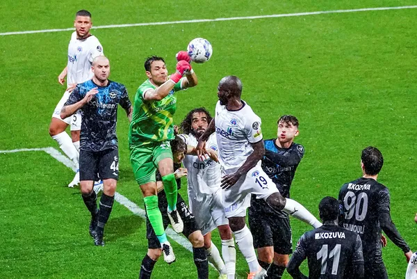 1665852104217.jpg Gecenin yıldızı Belhanda! Kasımpaşa 1-4 Adana Demirspor (MAÇ SONUCU-ÖZET) - 5