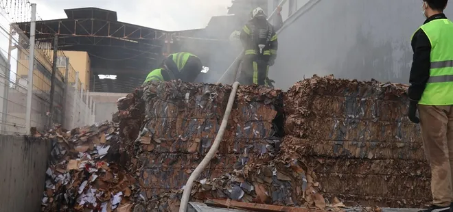 Matbaa fabrikasında korkutan yangın!