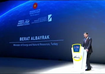 Bakan Berat Albayrak: Barış için paylaşalım