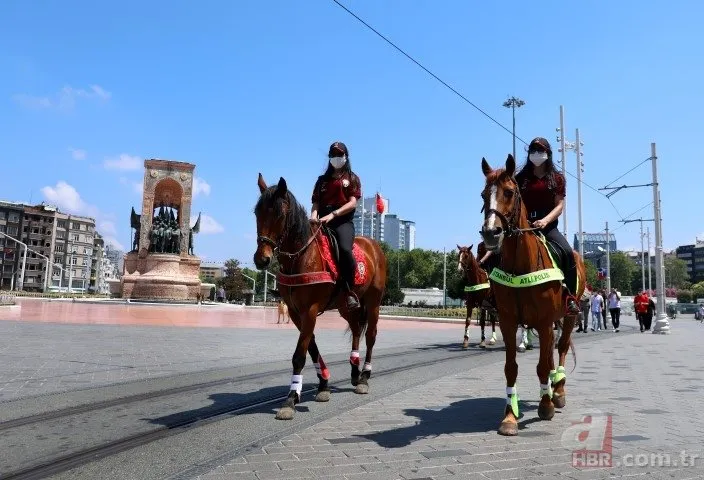 Atlı birlikler Taksim’e indi