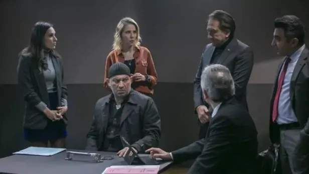 Ekip darmadağın iddiası! Arka Sokaklar neden yok, final mi yaptı? Arka Sokaklar bu hafta yok mu? 31 Aralık Kanal D yayın akışı... - 2