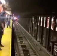 Metroda çığlık sesleri