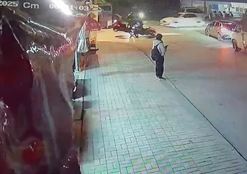 İki motosiklet kavşakta çarpıştı: 2 yaralı