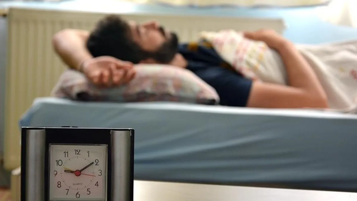 ‘Sosyal Jetlag’ alarmı! Uyku saatinizin beslenme şeklinize etkisi: Sandığınızdan daha çok…