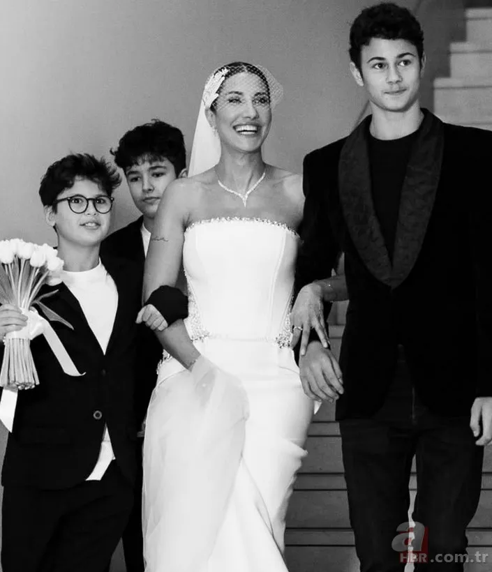 Çağla Şıkel gönlünü bakın kime kaptırdı! Aralarındaki yaş farkı... 3