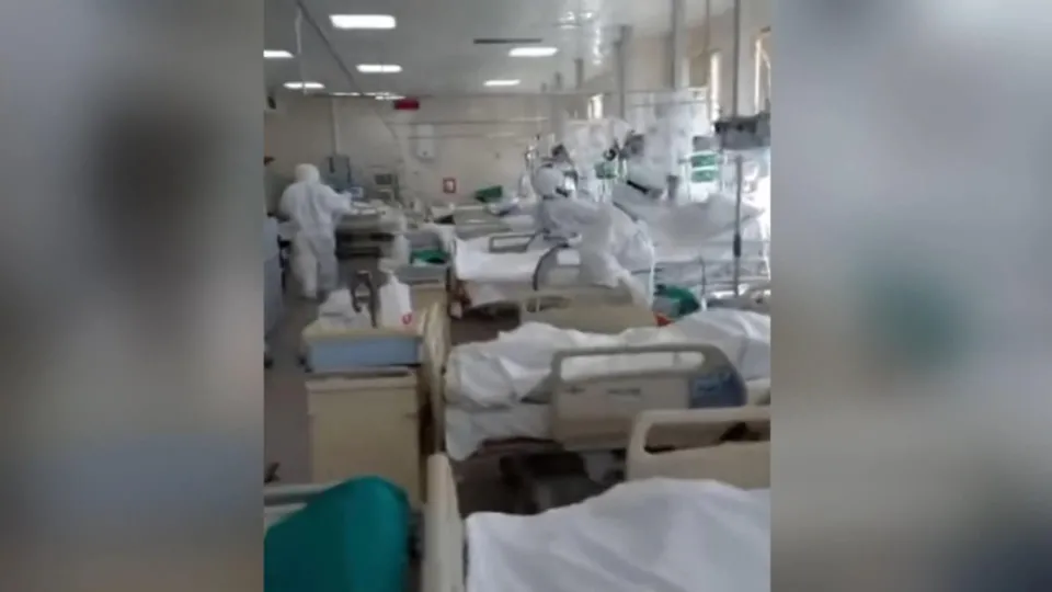 Koronavirüsten ölümler artmıştı! Doktor yoğun bakım ünitesini görüntüledi