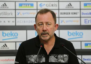 Sergen Yalçın'dan flaş transfer açıklaması: Sıcak bakıyorum