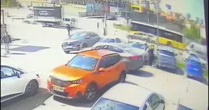 Ataşehir’de motosiklet yayaya çarptı!