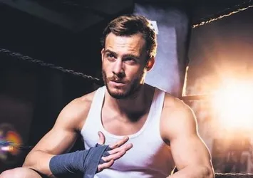Kerem Bursin altın adam!