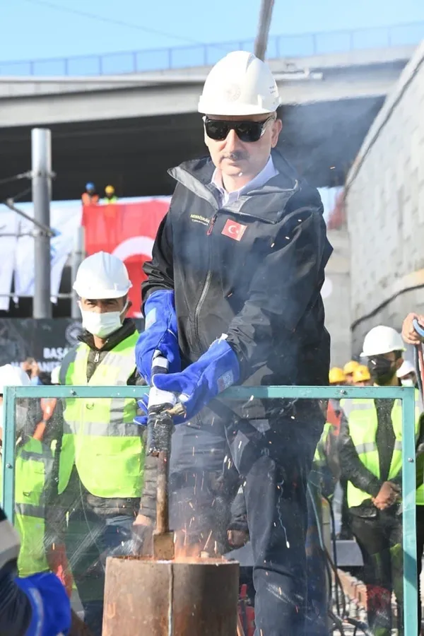 Ekrem İmamoğlu’nun yüz çevirdiği hizmeti Ulaştırma ve Altyapı Bakanlığı sahiplendi! İşte dev projede son durum