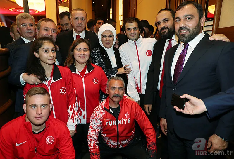 Beştepe'deki 29 Ekim Cumhuriyet Bayramı Kabul Töreni'nde ünlüler geçidi 18