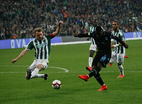 Trabzonspor, Bursa deplasmanında güldü