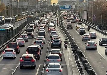 İstanbul'da yine trafik kabusu! Yüzde 60'ı aştı