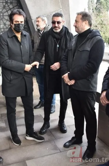 Ünlü müzisyen Ercan Saatçi’nin acı günü! Babasını kaybetti! Cenazeye ünlüler akın etti! Hakan Altun, İsmail Türüt, İbrahim Kutluay… 9