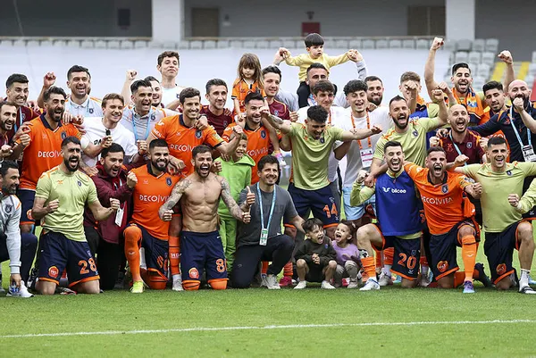 basaksehir-3-trabzonspor-1-mac-sonucu-ozet-1653235311363.jpg Başakşehir 3 - Trabzonspor 1 (MAÇ SONUCU ÖZET) - 3