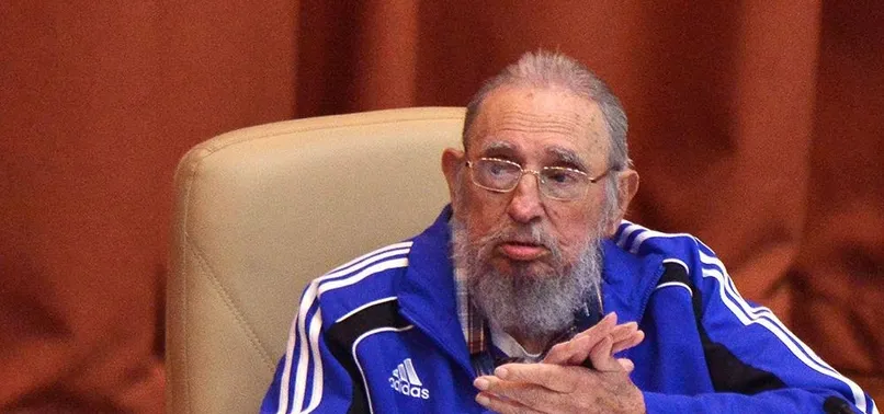 Fidel Castro hayatını kaybetti