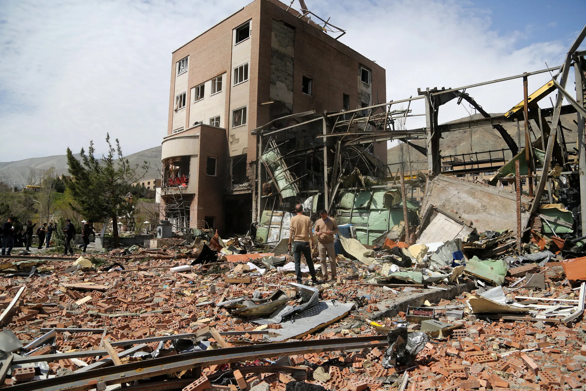 Orta Doğu’da Bilek Güreşi! Rusya ve Çin Gerçekten İran’ın Yanında Mı?