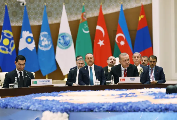 Son dakika: Başkan Erdoğan Özbekistan ziyareti sonrası gazetecilerin sorularını yanıtladı: Hedefimiz Şangay İşbirliği Örgütü Üyeliği