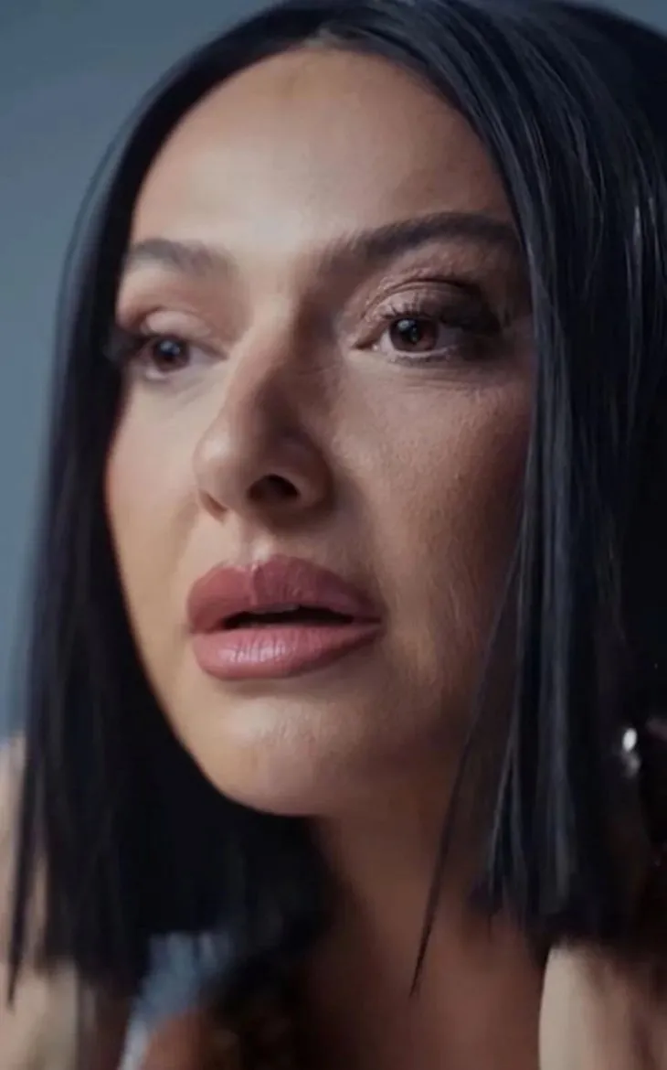 Hadise’nin filtresiz görüntüsü olay oldu! Yaşlandın yorumlarına sert tepki