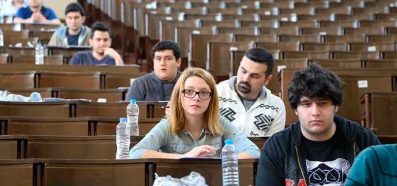 Yok Baskani Sarac Tan Son Dakika Aciklamalar Yks Ertelendi Mi Universiteler Acilacak Mi Guncel Haberleri