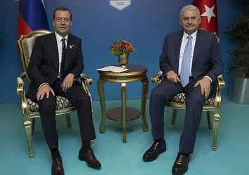 Başbakan Yıldırım, Medvedev ile görüştü
