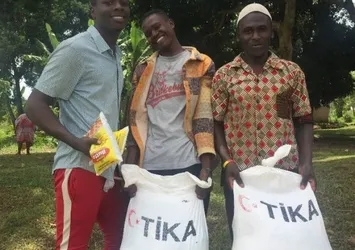 TİKA'dan Uganda'ya gıda yardımı