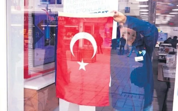 Türkiye Tek Yürek İZLE! ATV kesintisiz, Full HD izle! 15 Şubat ATV, Kanal D, Show TV, trt1, TV8, A Haber Tek Yürek Ortak yayın sona erdi