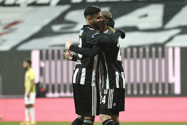 Ligde zirve yarışı sil baştan! Beşiktaş 1-1 Fenerbahçe MAÇ SONUCU-ÖZET