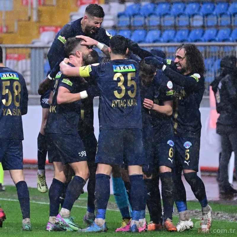 Galatasaray Fenerbahçe ve Beşiktaş'a fark attı! Gol iptallerinde çarpıcı istatistik: Mauro Icardi orada da zirvede 15