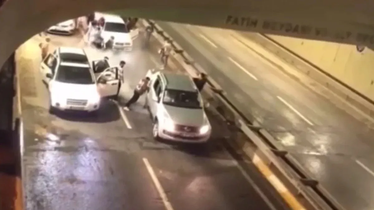 Esenyurt'ta trafiği tehlikeye düşüren 6 kişiye para cezası