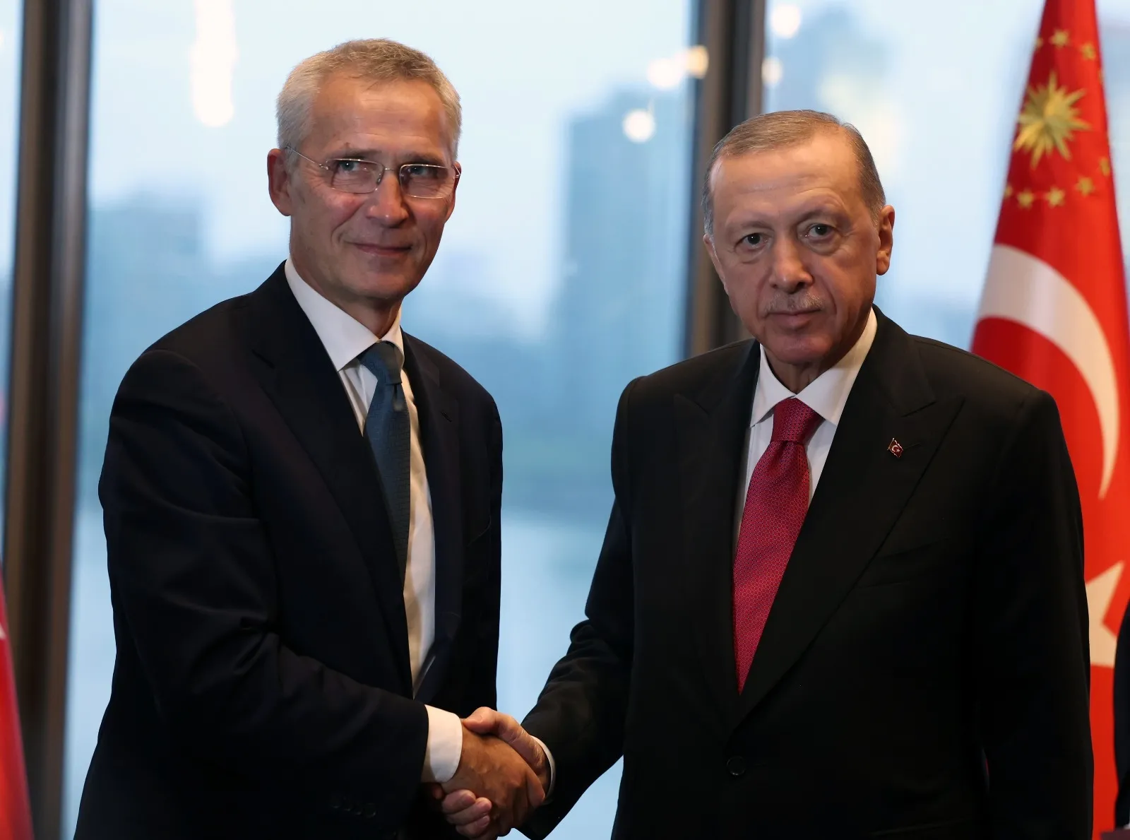 Başkan Recep Tayyip Erdoğan, NATO Genel Sekreteri Stoltenberg ile bir araya geldi