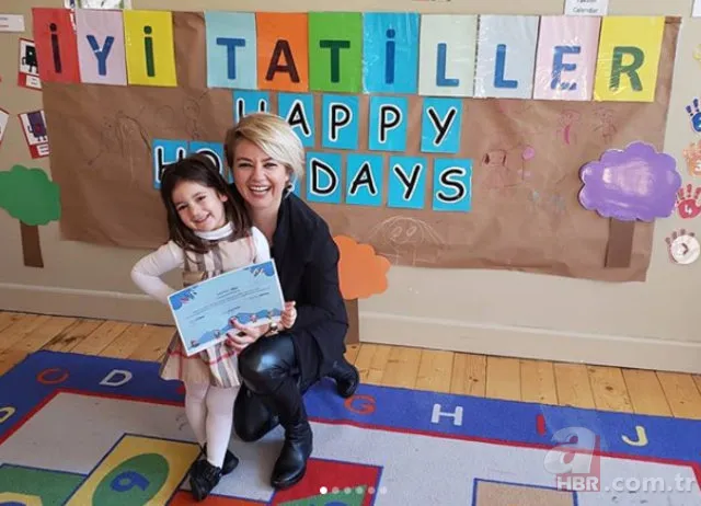 Esra Erol karne heyecanına ortak oldu! Çocuklarını yalnız bırakmadılar (Ünlü isimlerin karne paylaşımları) 8