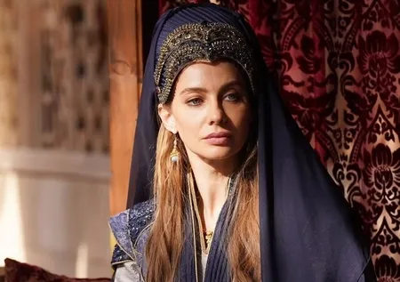 Aralarında 10 yaş fark var! Tuba Ünsal’ın yeni sevgilisi bakın kim çıktı