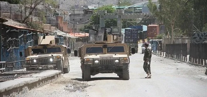 Afganistan’da Taliban 23 vilayet merkezini kontrol altına aldı