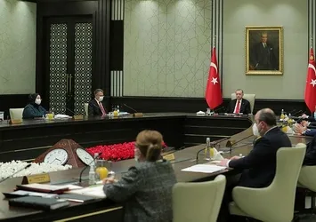 Yılın son kabinesi toplandı! Yeni koronavirüs tedbirleri alınacak mı? Kısıtlamalarda esneme olacak mı?