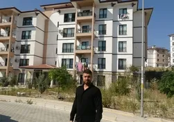 Depremzedenin yuva hayali kabusa döndü! 1 milyon TL ödediği ev 6 kişiye daha satıldı