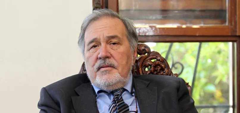 İlber Ortaylı sahte hesaplara savaş açtı