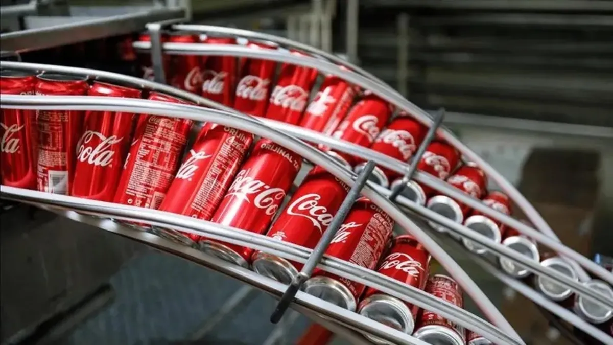 Rekabet Kurulu'ndan Coca-Cola kararı: Rakip markaların alanı genişletildi