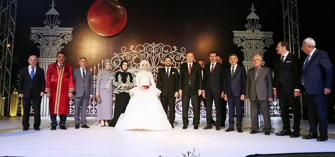 Başkan Erdoğan Malatya’da Melih Tüfenkci ile Seray Kayan’ın düğününe katıldı