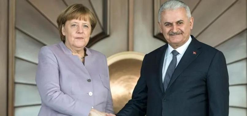 Berlin'de sürpriz görüşme