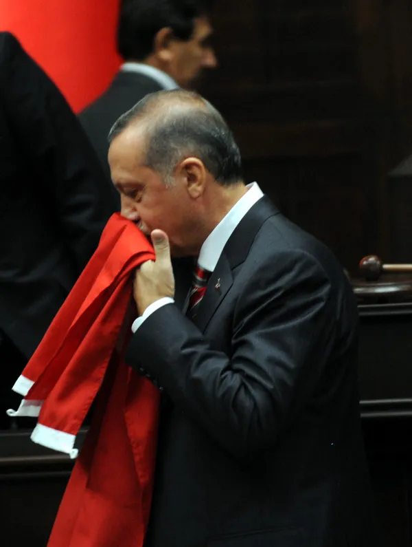 Türkiye’nin lokomotifi AK Parti 20 yaşında! İşte 20 yıllık başarı hikayesi