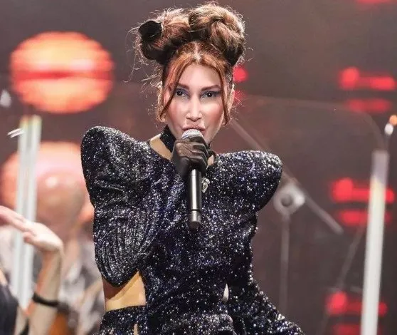50 yaşındaki Hande Yener 1 haftada incecik oldu! Bunu uygulayarak 4 kilo verdi! ’’O kişiler kilo alıyor’’ demişti! Meğer sırrı...