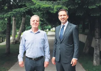 Enerji ve Tabii Kaynaklar Bakanı Alparslan Bayraktar açıkladı! Enerjide 200 milyar dolarlık proje hamlesi