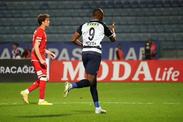 kasimpasa-3-puani-cebe-atti-kasimpasa-3-1-antalyaspor-mac-sonucu-1678130920351.jpeg Kasımpaşa 3 puanı cebe attı | Kasımpaşa 3 - 1 Antalyaspor MAÇ SONUCU - 1