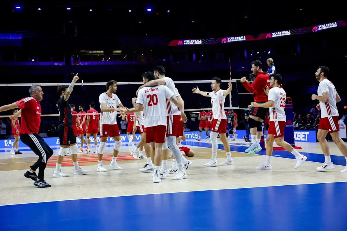 Slovenya, normal sezonu 26 puanla üçüncü sırada tamamladı.