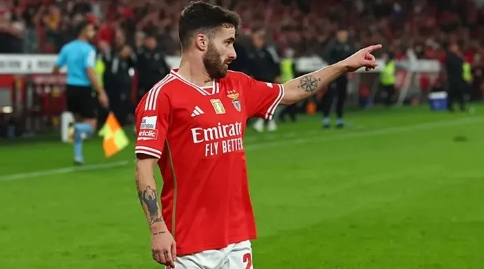 Galatasaray Fenerbahçe ve Beşiktaş arasında transfer savaşı! ’10 numara’ rekabeti