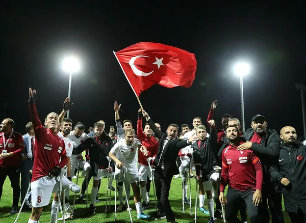 Ampute Milli Takımı Dünya Kupası’nda finale yükseldi! Milliler tarih yazmaya devam ediyor