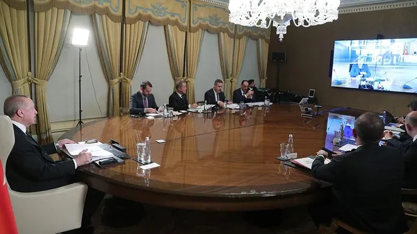 Son dakika: Başkan Erdoğan, Almanya Başbakanı Angela Merkel ile görüştü